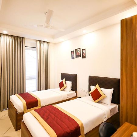 Fabhotel La Paz Stay B&B Ню Делхи Екстериор снимка