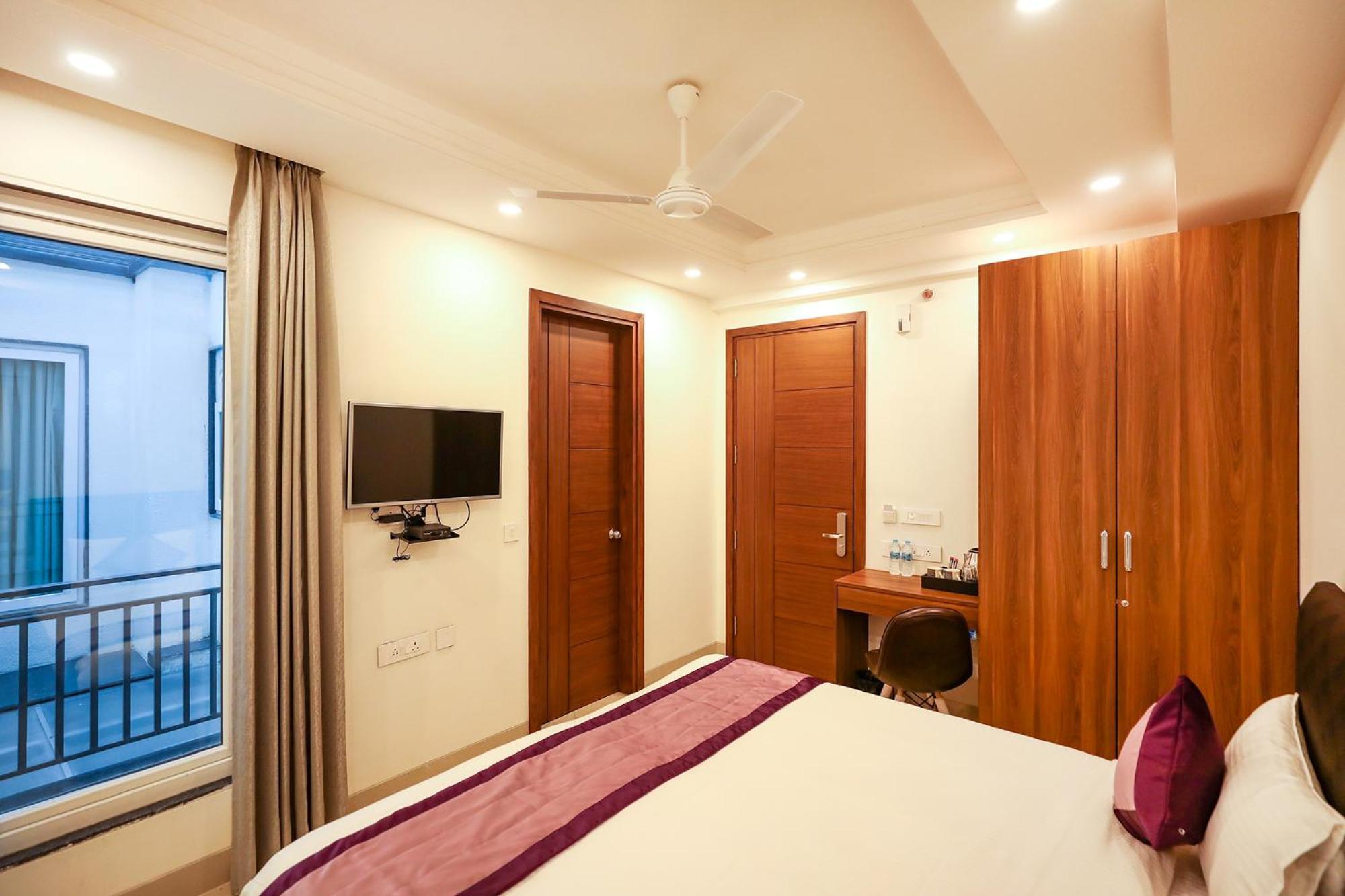 Fabhotel La Paz Stay B&B Ню Делхи Екстериор снимка