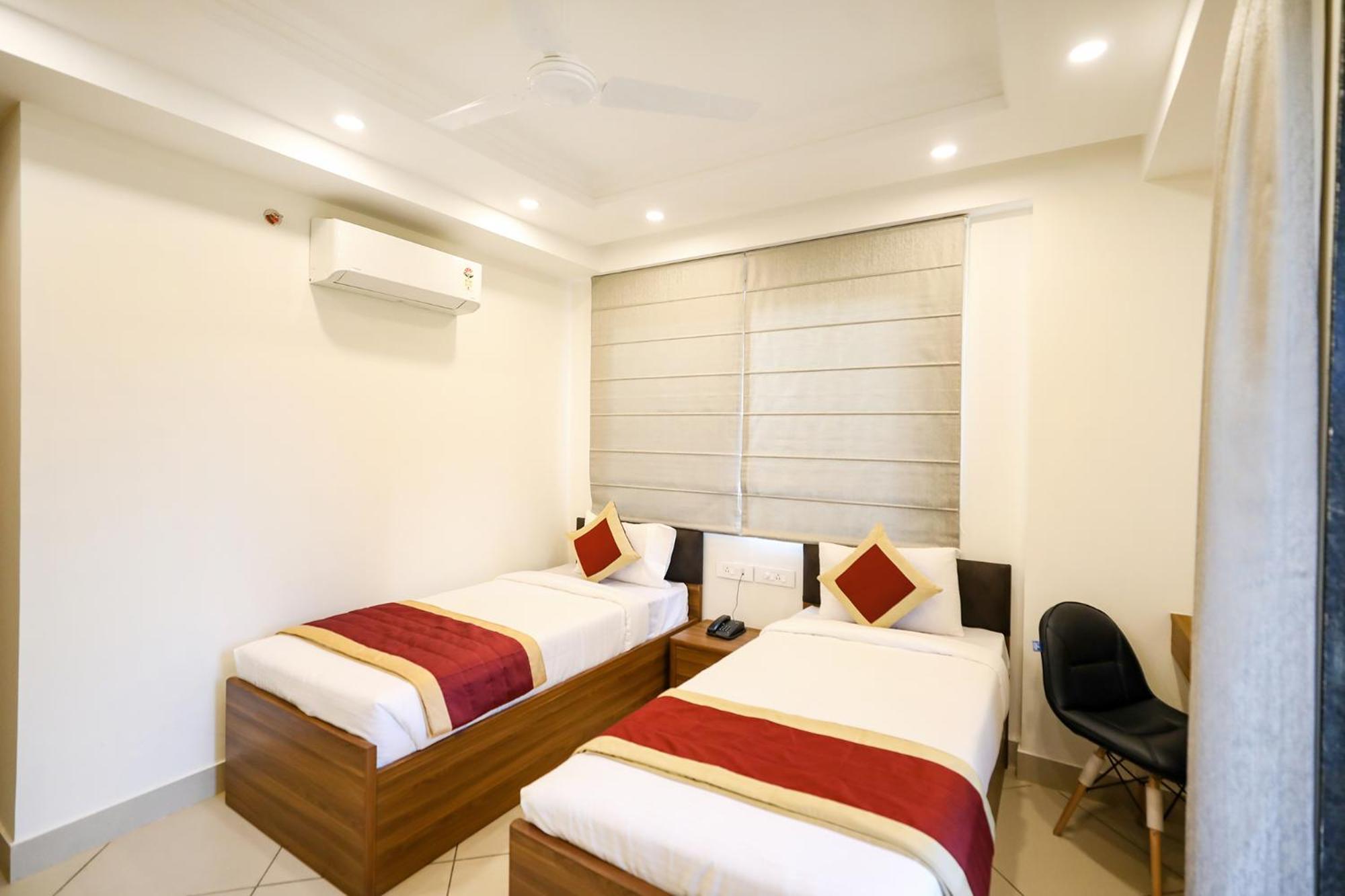 Fabhotel La Paz Stay B&B Ню Делхи Екстериор снимка