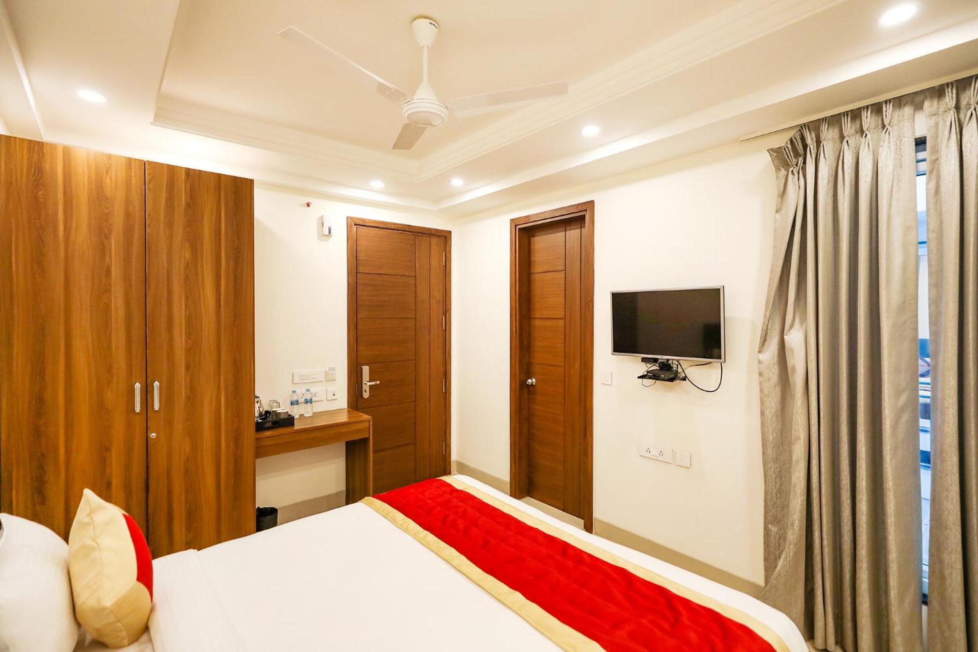 Fabhotel La Paz Stay B&B Ню Делхи Екстериор снимка